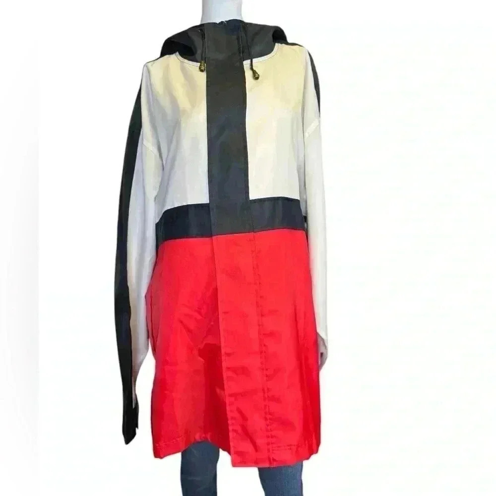 Tommy Hilfiger Vintage 90’s Rain Jacket size 2XL.